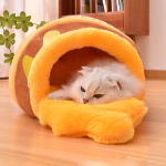 고양이 쿠션으로 아늑한 공간 만들기!